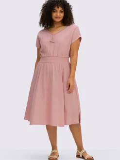 Robe d'été encolure en v affinante