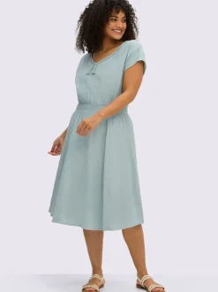 Robe d'été encolure en v affinante