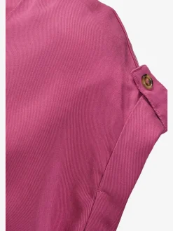 Robe d'été à encolure en V et smockée à la taille