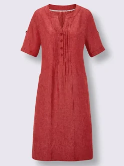 Robe d'été en lin avec encolure à patte de boutonnage et manches courtes