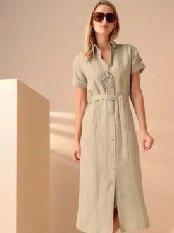 Robe d'été en lin et coton avec manches courtes et ceinture en tissu