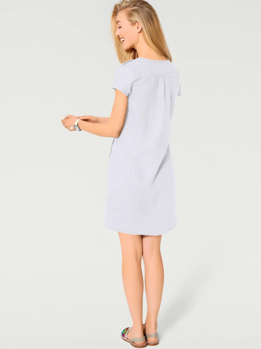 Robe d'été en pur lin avec encolure ronde et poches