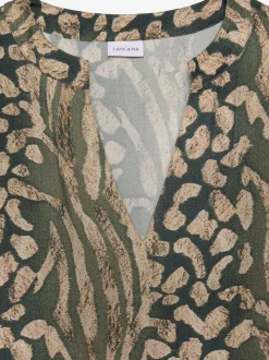 Robe d'été imprimée à encolure en V et manches chauve-souris