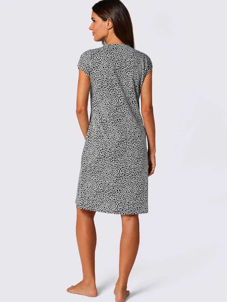 Robe d'été à imprimé léopard avec encolure en V