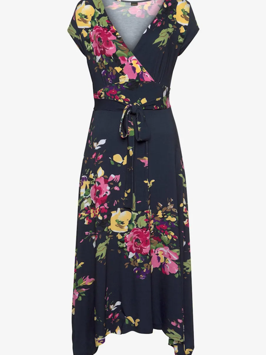 Robe d'été évasée à encolure en V floralement imprimée