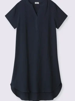Robe en coton col v avec patte de boutonnage