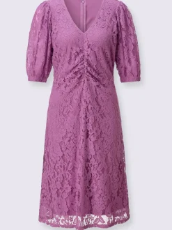Robe en dentelle à encolure V et manches ballon