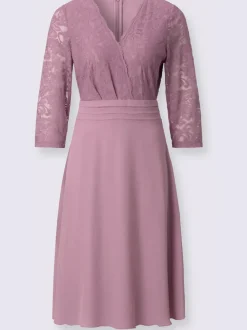 Robe en dentelle qualité tissée