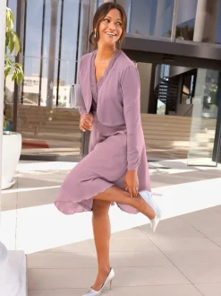 Robe en dentelle qualité tissée