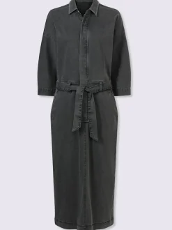 Robe en jean avec col chemise et poches pratiques