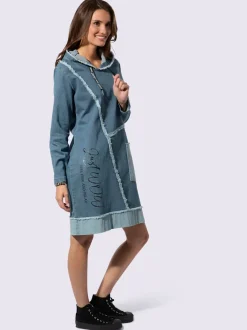 Robe en jean à capuche avec manches longues et poche avant