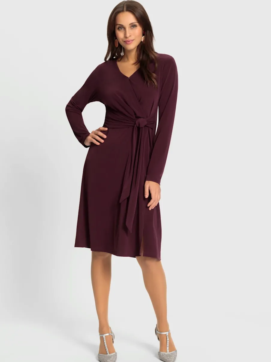 Robe en jersey avec col en V et manches longues