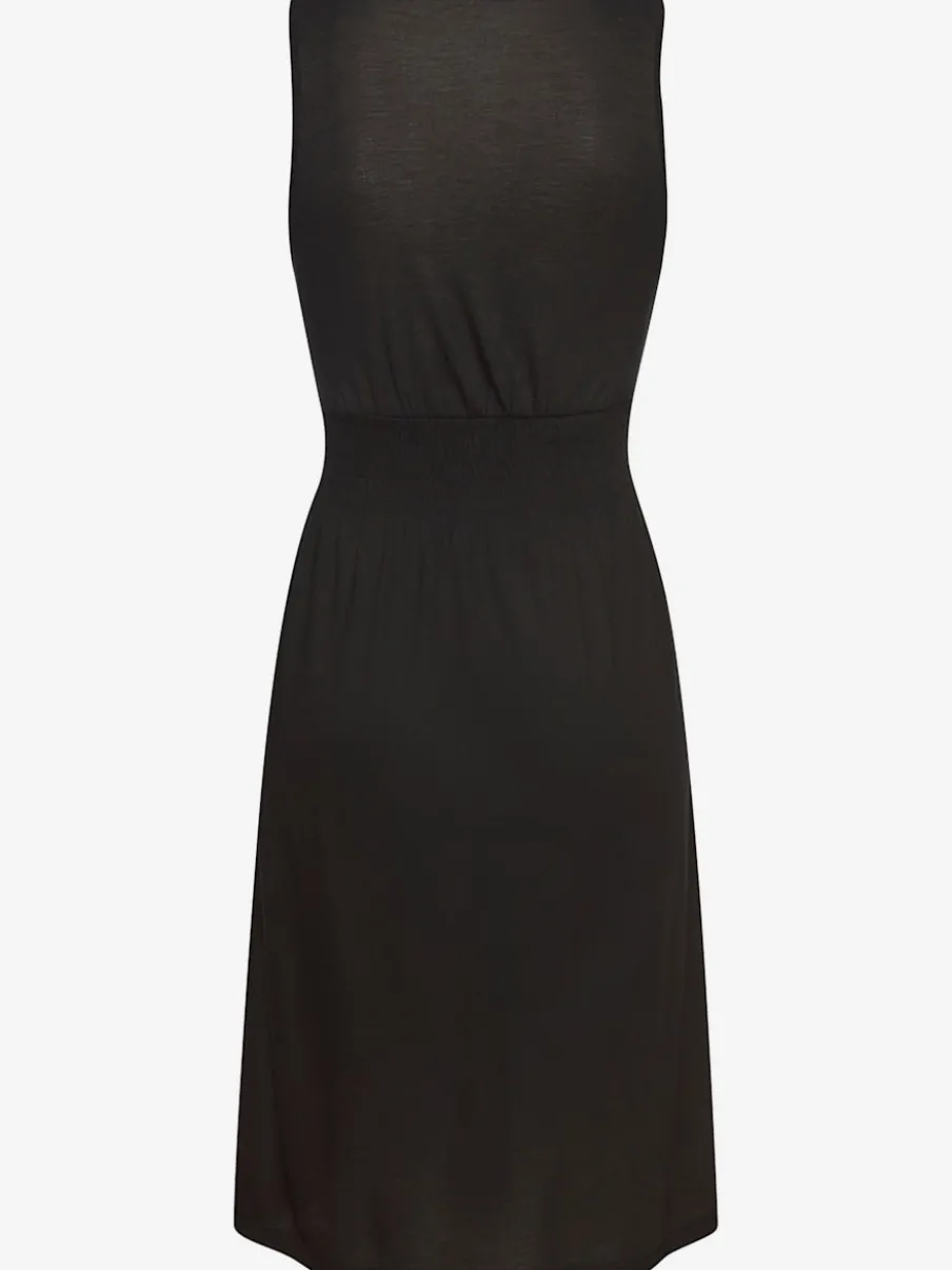 Robe en jersey avec encolure réglable et smockée à la taille