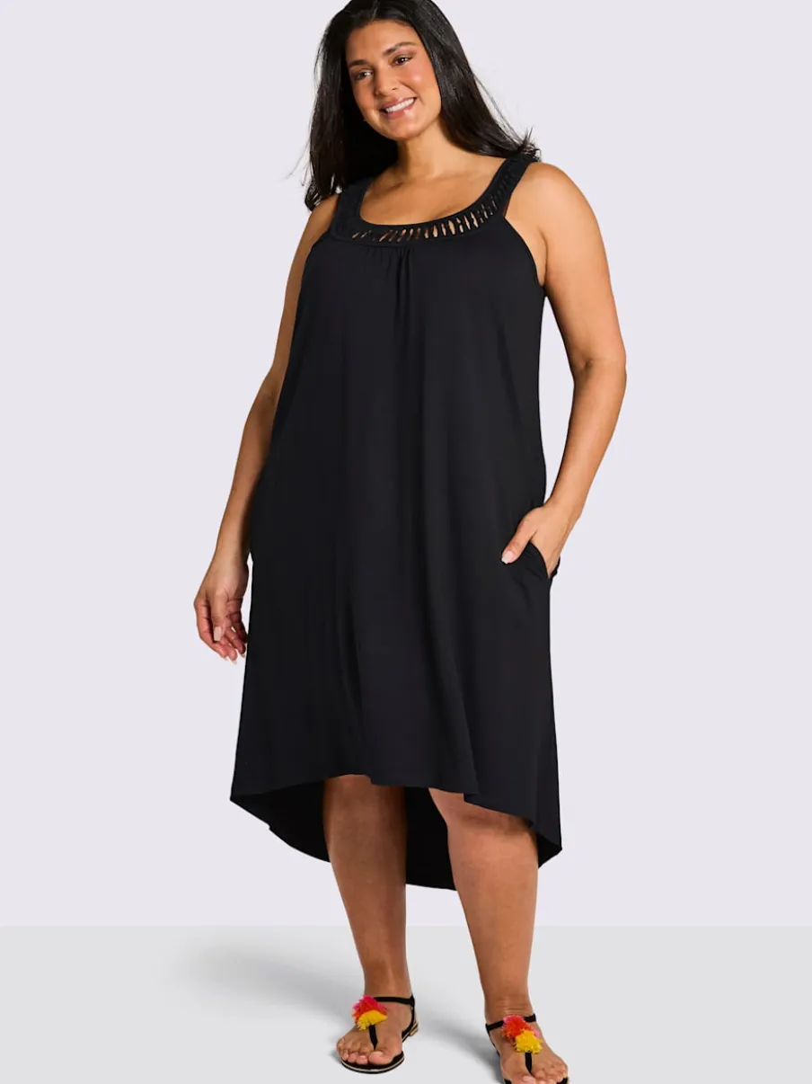 Robe en jersey encolure raffinée