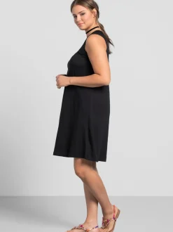 Robe en jersey encolure smockée