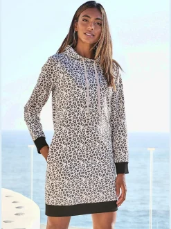 Robe en matière sweat avec capuche et poches latérales