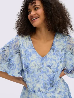 Robe en mousseline encolure en v affinante