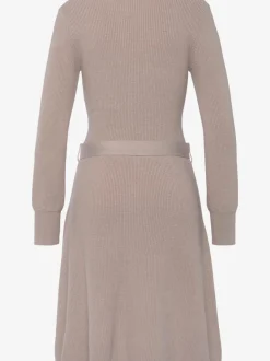 Robe en tricot avec encolure en V et ceinture à nouer