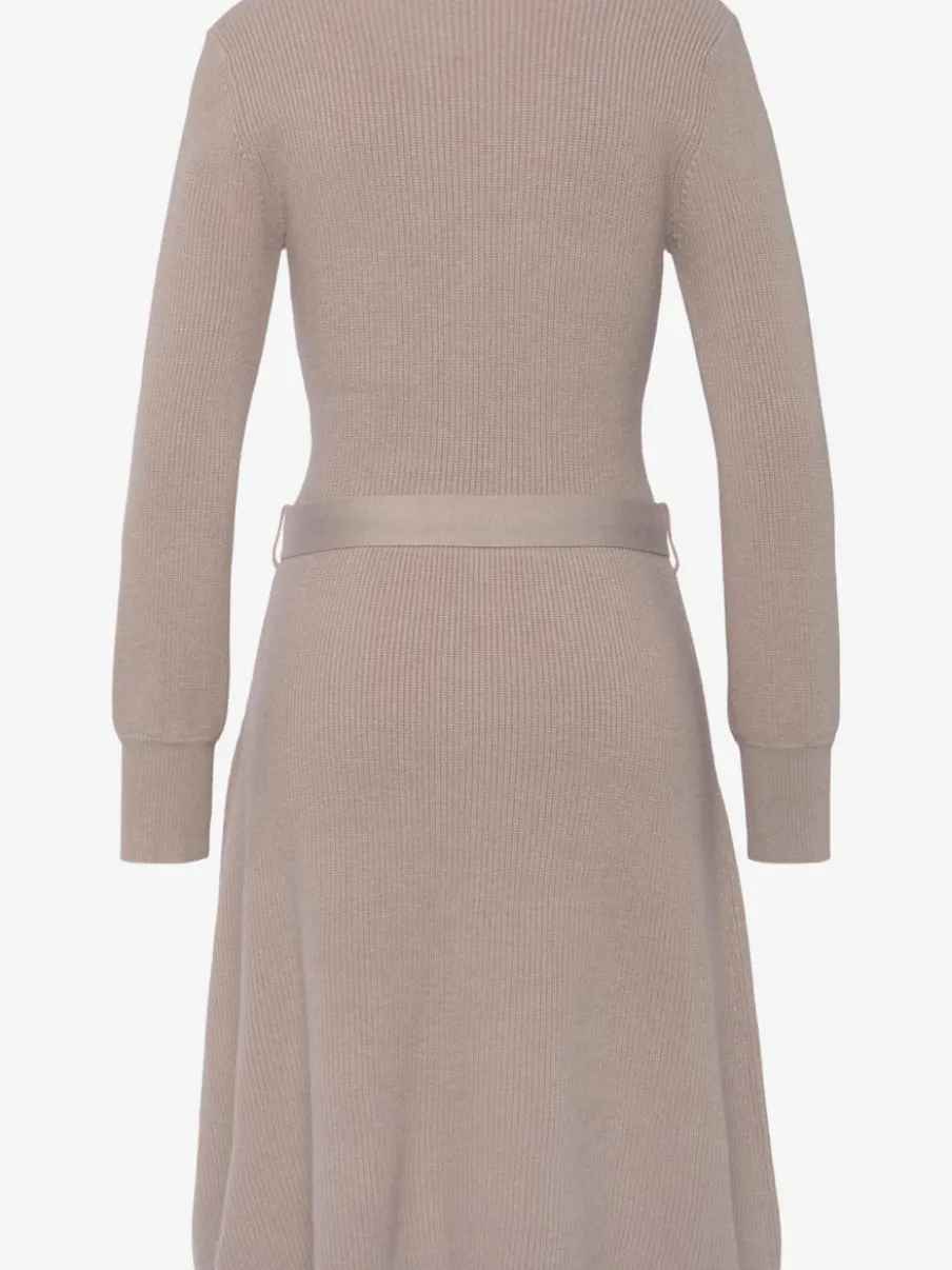 Robe en tricot avec encolure en V et ceinture à nouer