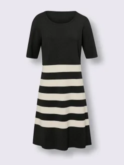 Robe en tricot avec encolure ronde et rayures larges