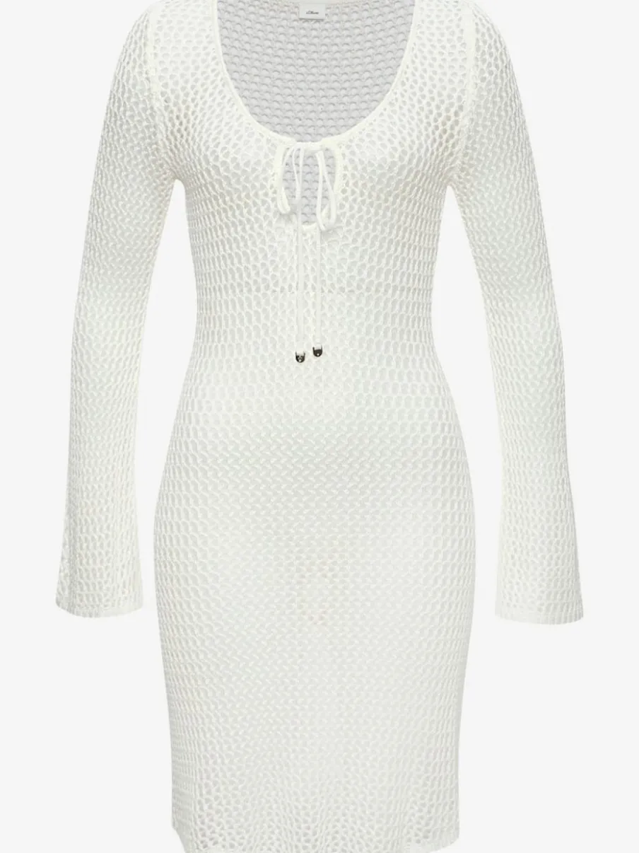 Robe en tricot à encolure ronde et manches longues avec motif ajouré
