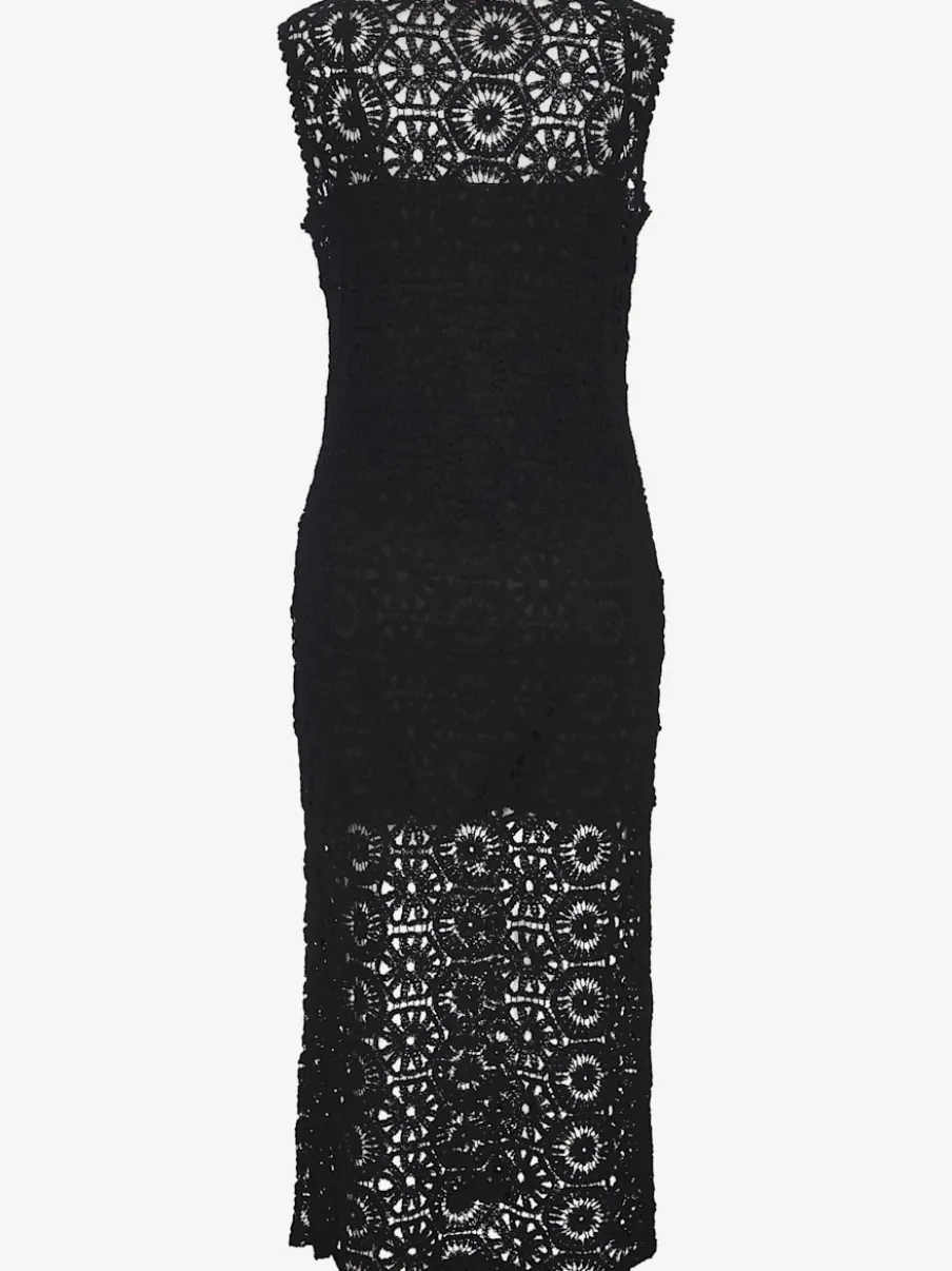 Robe en tricot légère à encolure ronde et sans manches