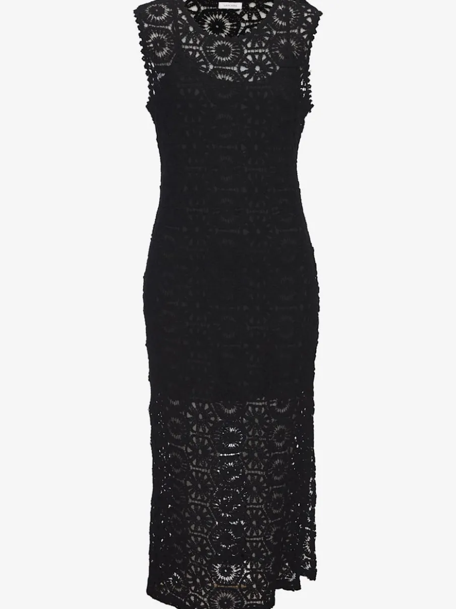 Robe en tricot légère à encolure ronde et sans manches