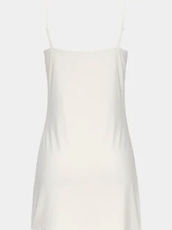 Robe en tricot légère à encolure ronde et sans manches