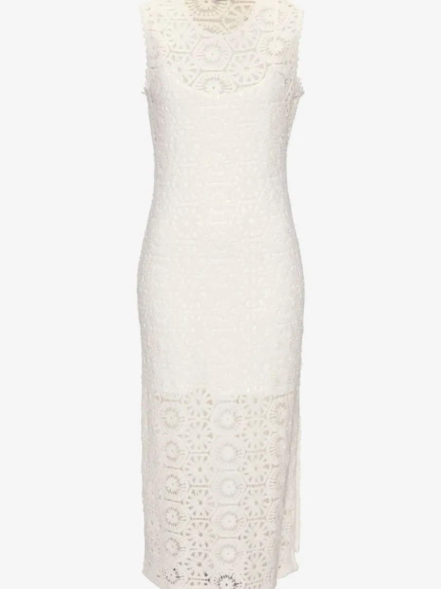 Robe en tricot légère à encolure ronde et sans manches