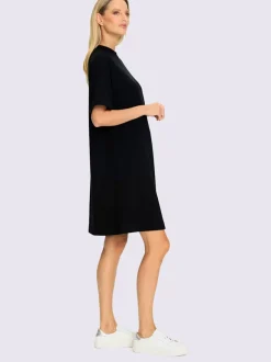 Robe facile à enfiler avec encolure ronde et manches raglan