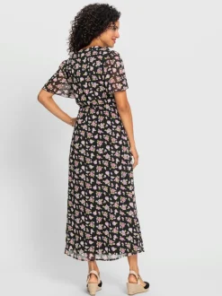 Robe à fleurs avec col V et manches courtes