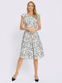 Robe fourreau à col rond avec ceinture à nouer