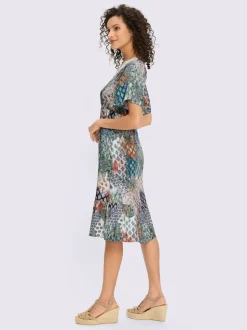 Robe imprimée à col en V avec manches courtes et ourlet volanté