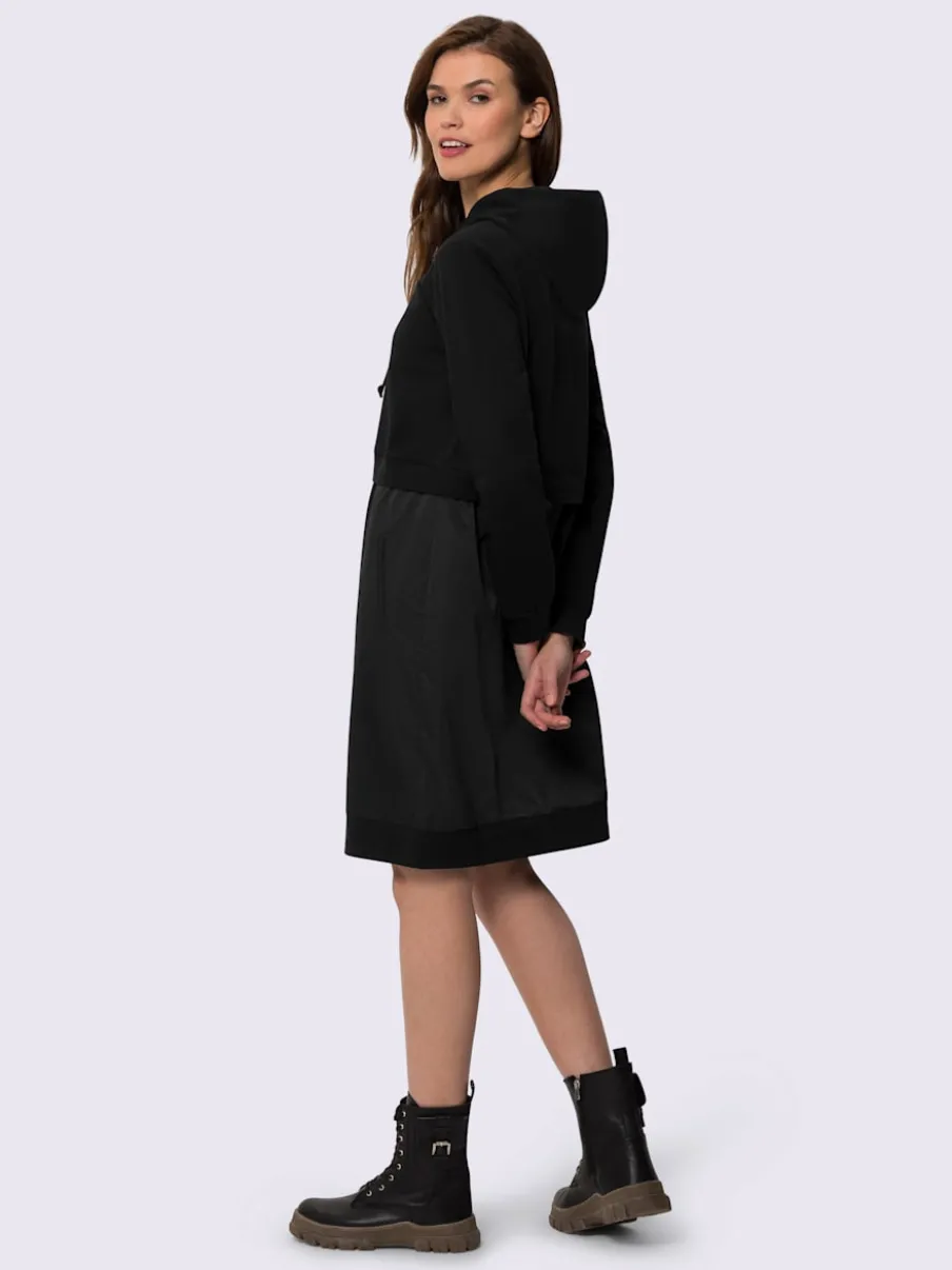 Robe légère à capuche avec manches longues et poches