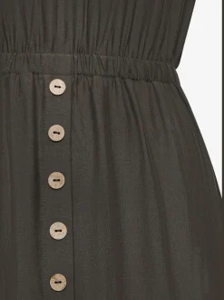 Robe longue avec empiècement élastique et patte de boutons