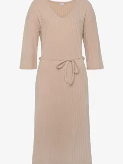 Robe longue côtelée avec encolure en v ajustée
