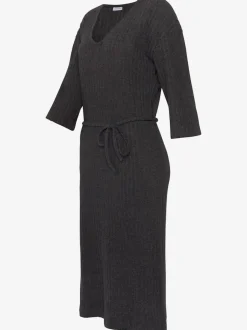 Robe longue côtelée avec encolure en v ajustée
