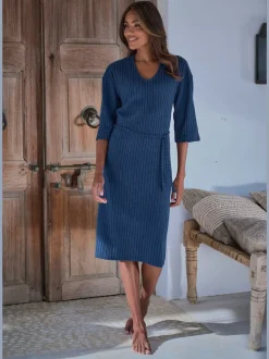 Robe longue côtelée avec encolure en v ajustée