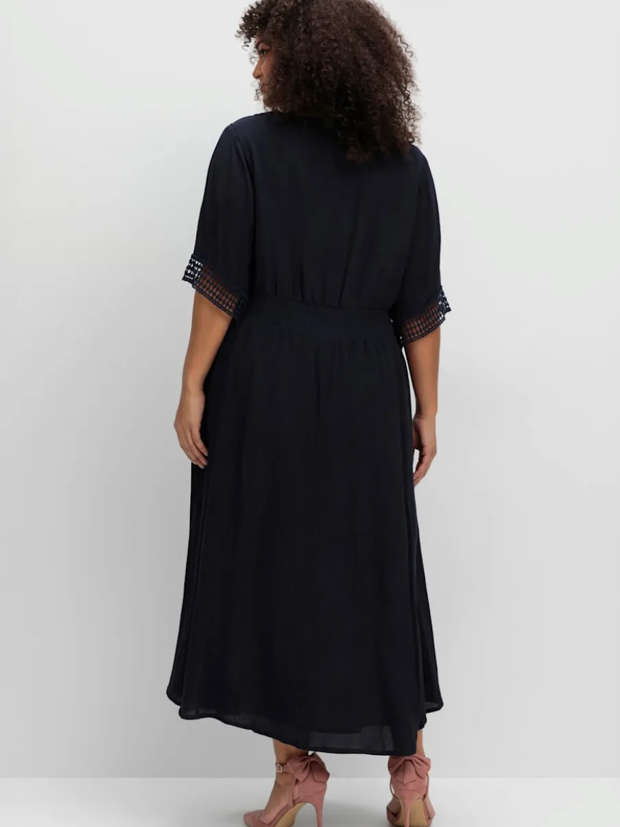 Robe longue dentelle crochetée