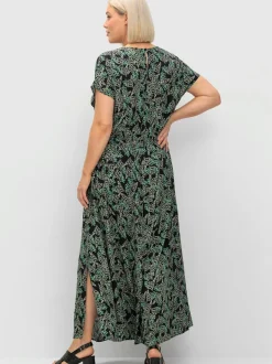 Robe longue encolure en v affinante