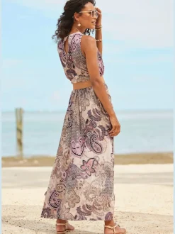 Robe longue à encolure ronde avec motif paisley et fente latérale
