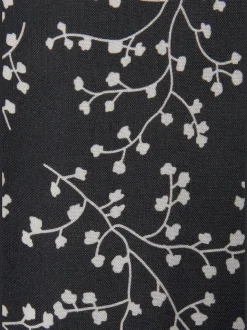 Robe longue à imprimé floral avec manches longues élastiquées et jupe évasée