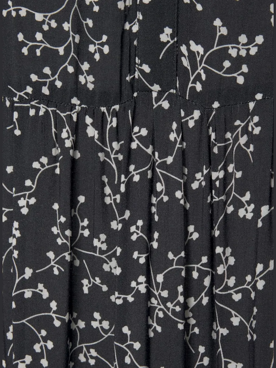 Robe longue à imprimé floral avec manches longues élastiquées et jupe évasée