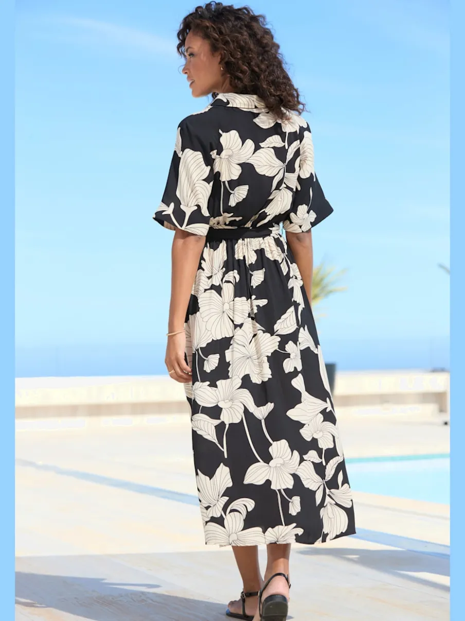 Robe midi à petit col chemisier avec manches courtes et imprimé floral