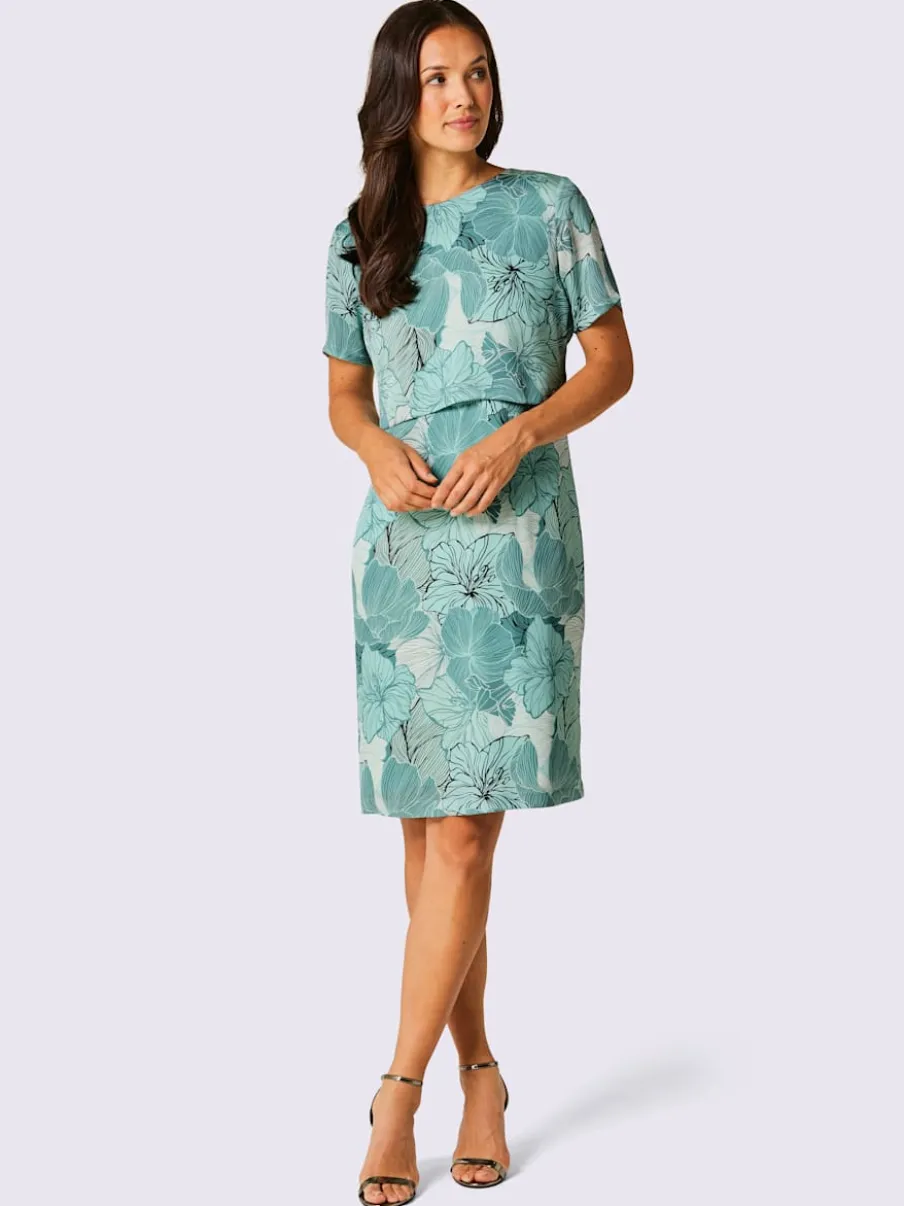 Robe à motifs fleuris avec manches courtes et doublure douce