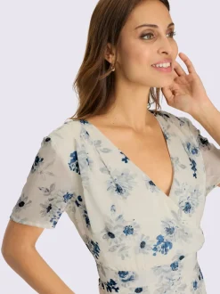 Robe satin imprimée col V avec bordures plissées