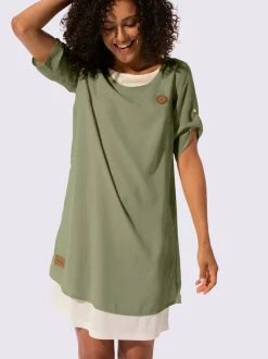 Robe tissée à encolure ronde et manches courtes retroussables