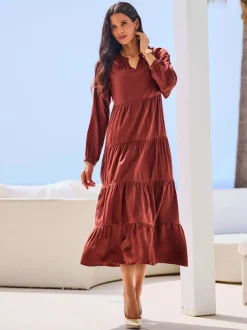 Robe tissée en satin avec encolure ronde et manches longues