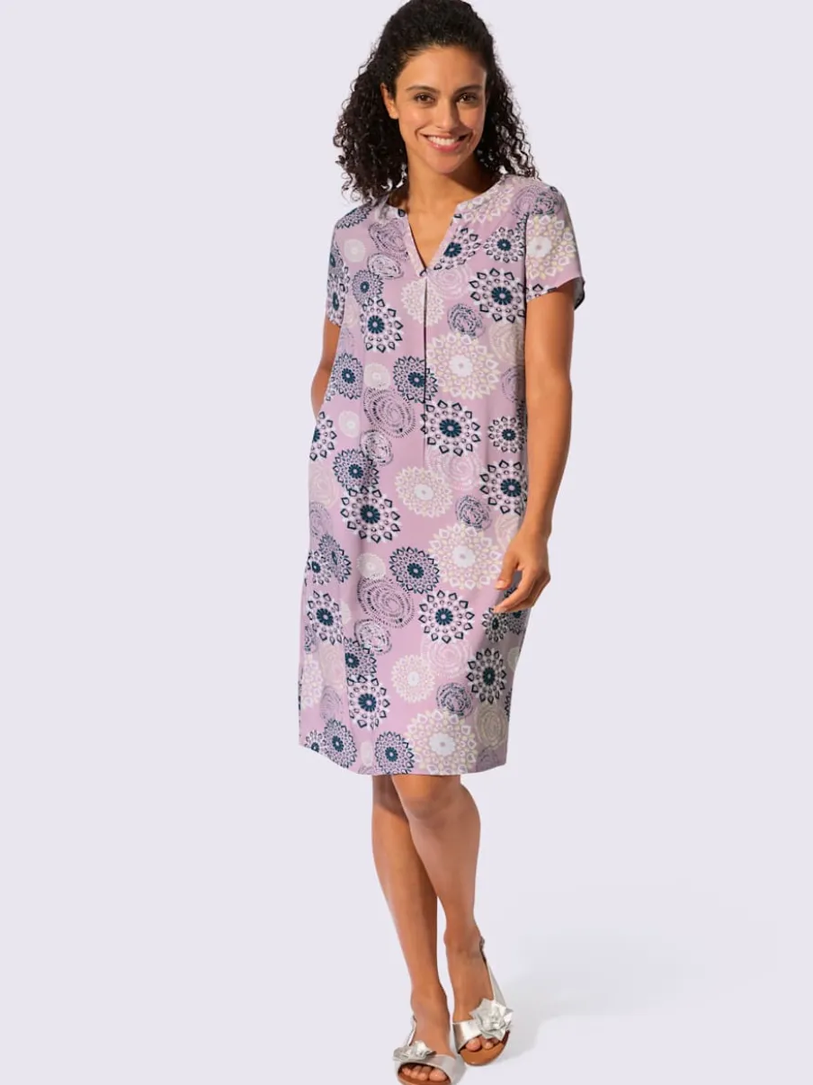 Robe tissée imprimée avec encolure V et manches courtes