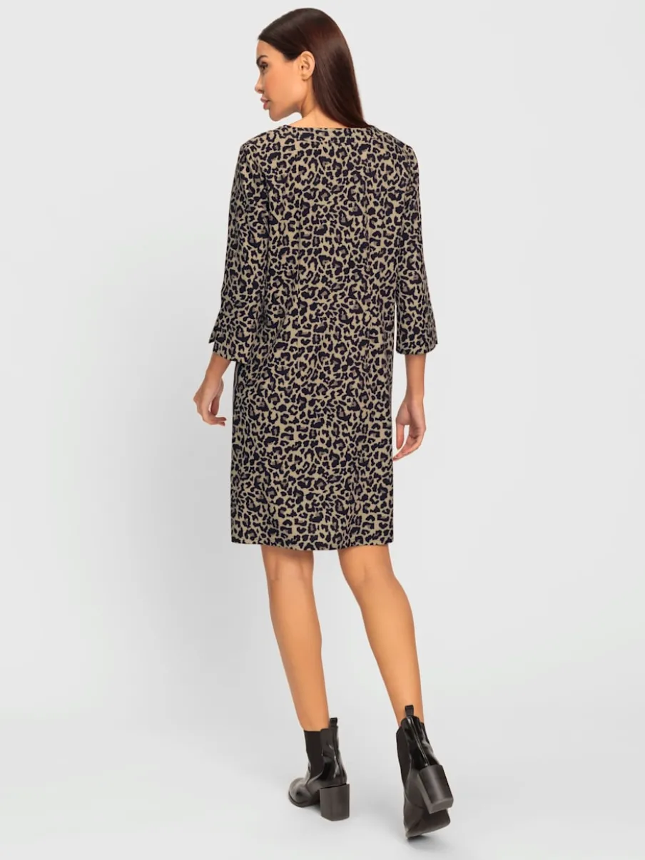 Robe tissée à imprimé léopard avec encolure V sportive